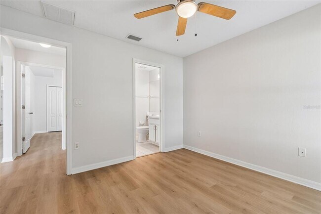Building Photo - 2222 Roanoke Springs Dr
