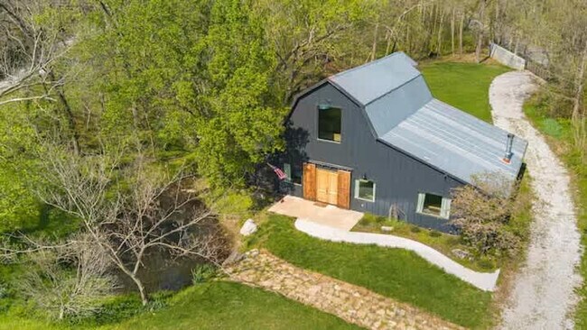 Building Photo - 8442 E McNelly Rd