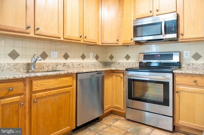 Building Photo - 1640 Westwind Way