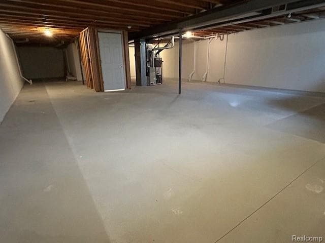 Building Photo - 49777 Hidden Valley Dr
