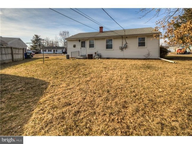 Building Photo - 203 Bluefield Rd
