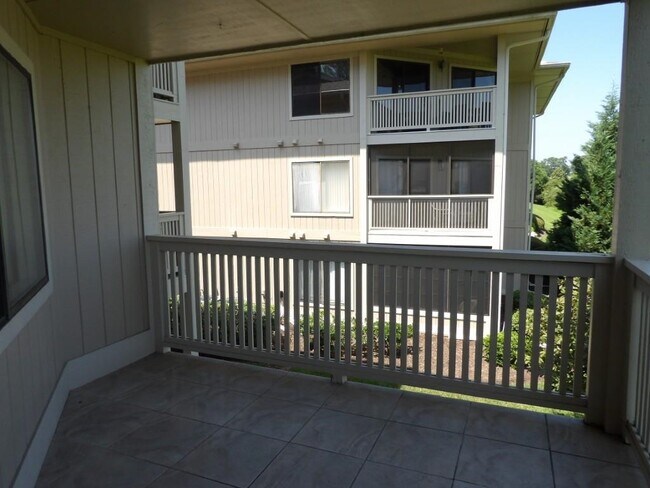 Building Photo - 4230 Pinehurst Cir