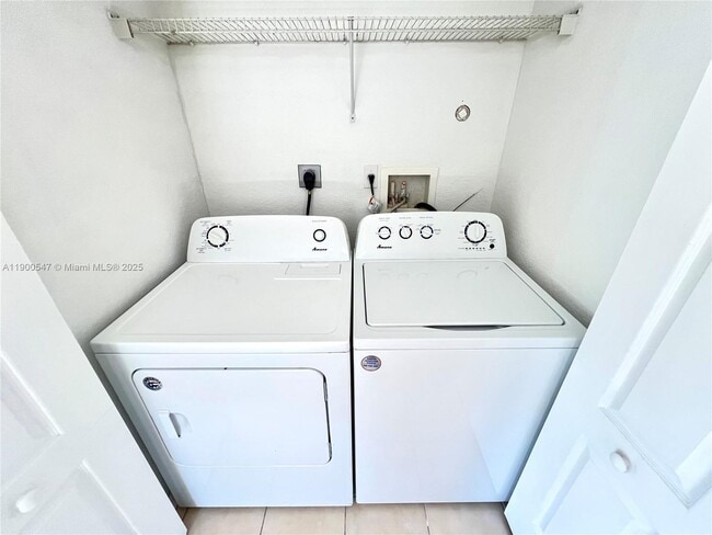 Building Photo - 12804 SW 31st St