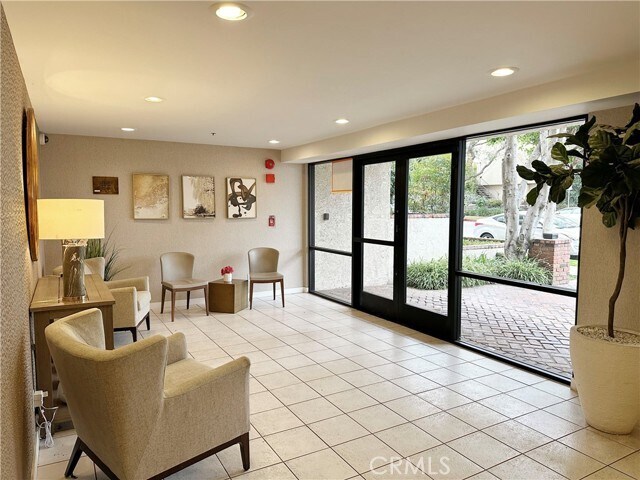 Building Photo - 1663 Veteran Ave