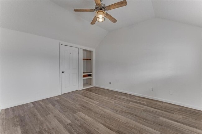 Building Photo - 301 Melton Dr