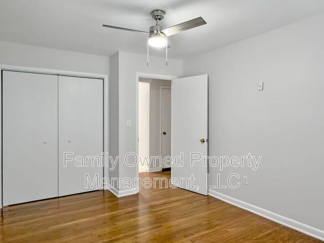 Building Photo - 1522 Joan St