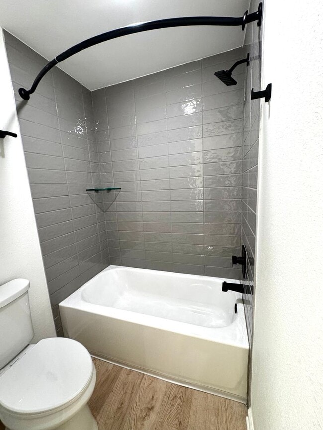 Building Photo - Fully Renovated 3BR/3BA Condo at Harper Flatts – Partially Furnished & Close to Auburn University!