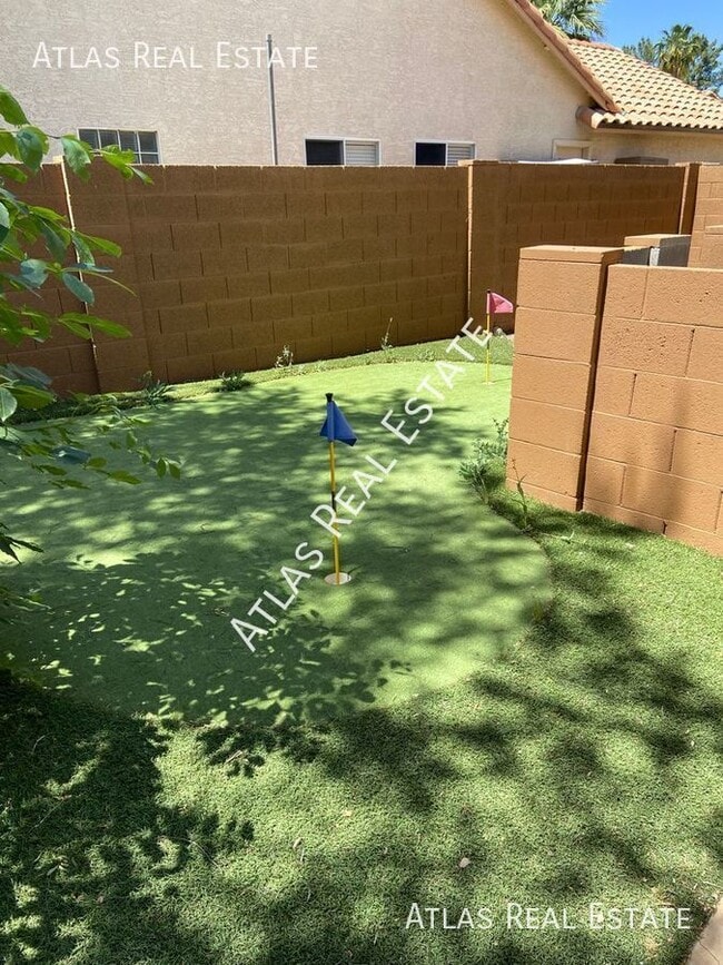Building Photo - 2363 W Hemlock Court