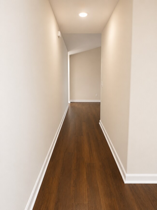Building Photo - 92 Roseberry Cir