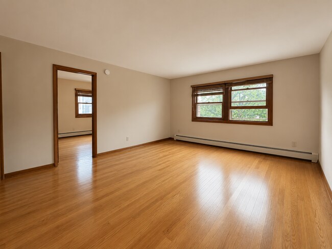 Building Photo - 2308 Parmenter St