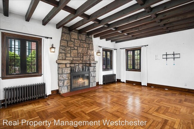 Building Photo - 5 br, 3.5 bath House - 156 Chittenden Avenue