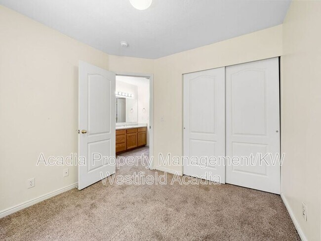 Building Photo - 130 Peregrine Ln