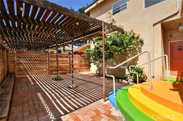 Building Photo - 9640 Farragut Dr