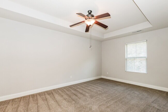 Building Photo - 1157 Pebble Ridge Dr