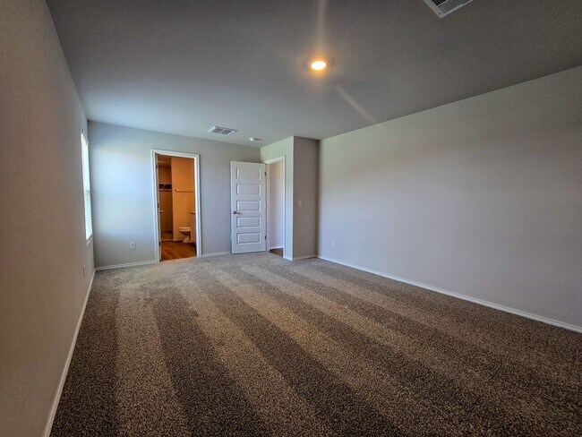 Building Photo - New Construction 3 bedroom Home in Shawnee