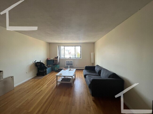 Building Photo - 26 Allston St