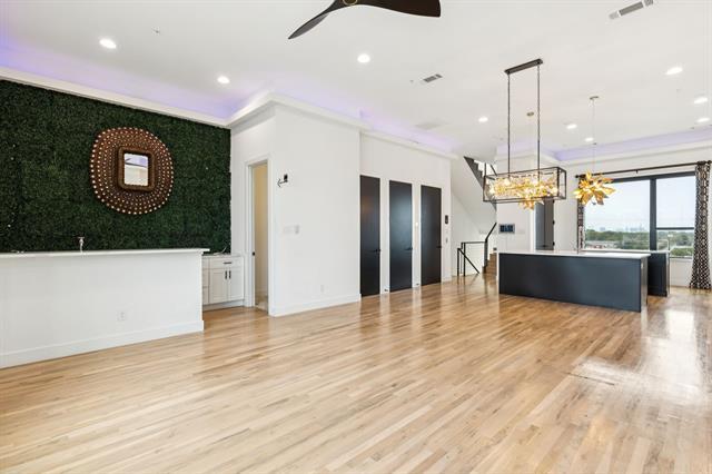 Building Photo - 4948 Blaynes View Dr