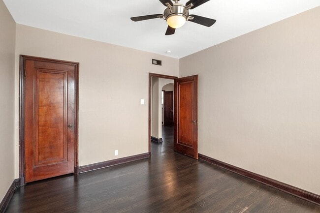 Building Photo - 5747 Chippewa St