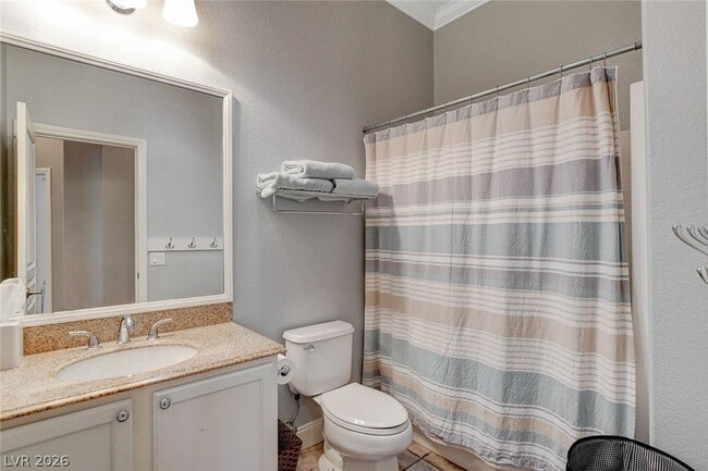 Building Photo - 10553 Linderhof Ave