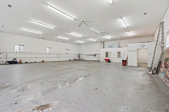 Building Photo - Ultimate Aviation Estate: Luxury 1-Level Living on 5+ Acres Near Downtown Fredericksburg