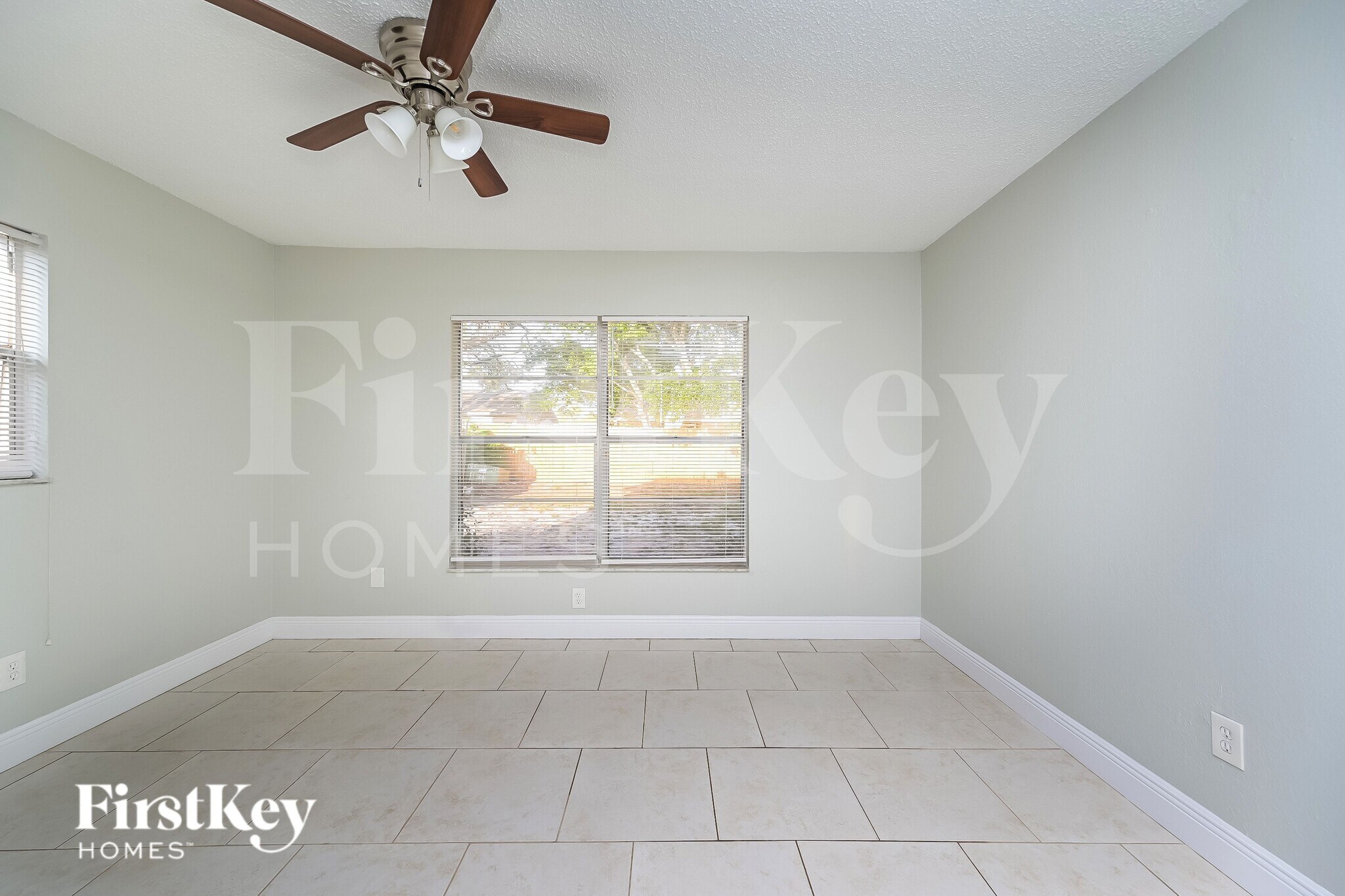 Building Photo - 2503 Mary Sue St