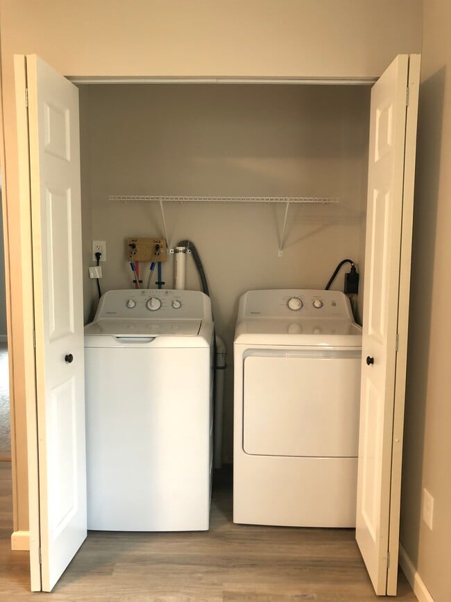 In-unit washer and dryer - 15 Pineview Ave