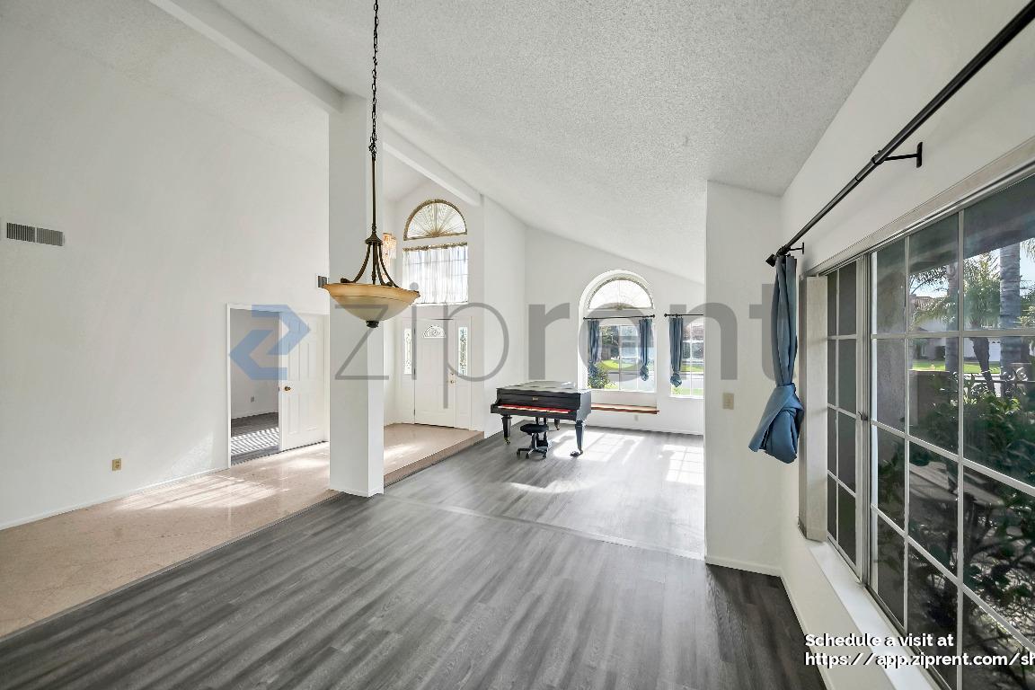 Building Photo - 19335 E Branding Iron Rd