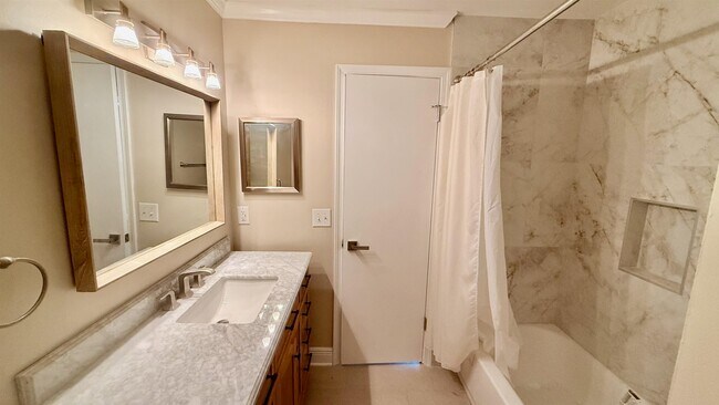 Building Photo - 1790 Brown St