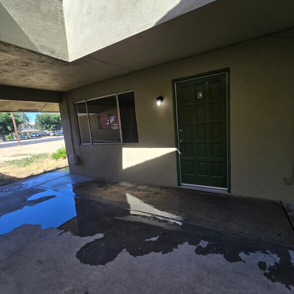 Primary Photo - 3111 W Caldwell Ave