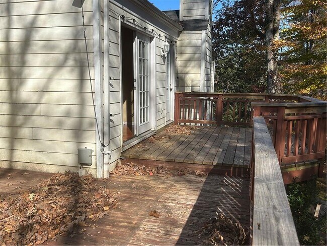 Building Photo - 2051 Bishop Creek Dr