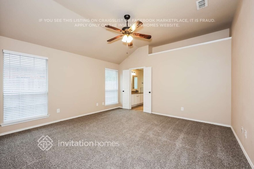 Building Photo - 3503 Daisy Ln