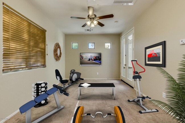 Building Photo - 2582 W Kit Carson Trail