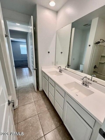 Building Photo - 3808 S 65th Ave