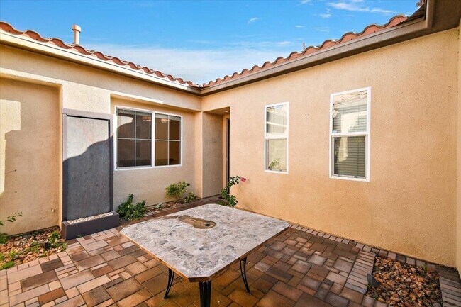 Building Photo - 80215 Queensboro Dr