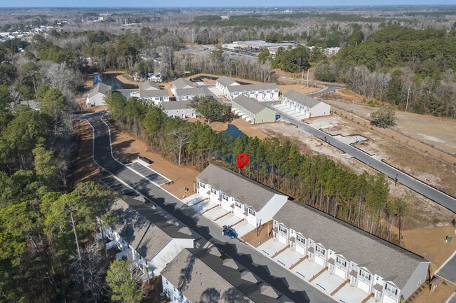 Building Photo - 640 Rd