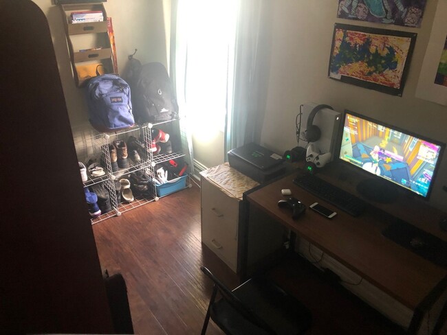 Building Photo - 2 Bedroom with Bonus Room in Basement