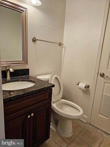 Building Photo - 726 Olde Greenwich Cir