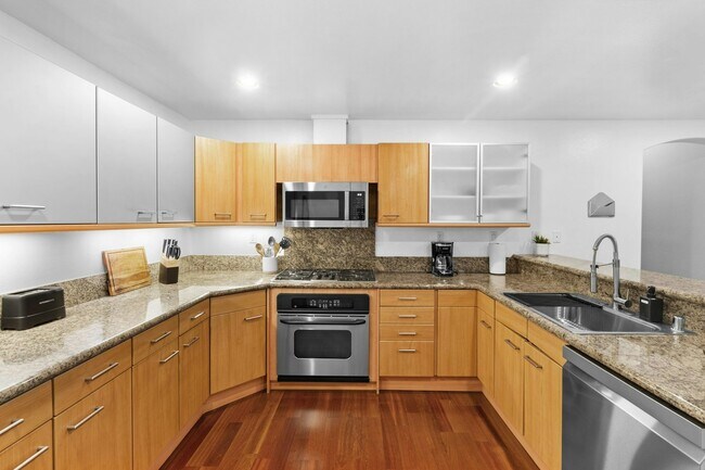 Building Photo - 4057 First Avenue, Unit 110