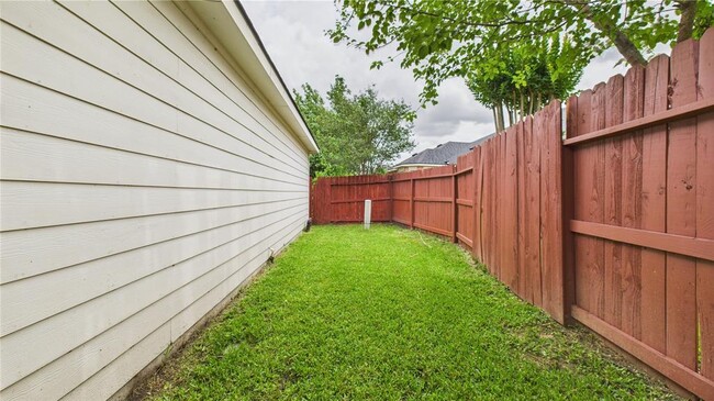 Building Photo - 12019 Costa Del Rey Ct