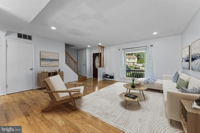Building Photo - 8561 Skipjack Pl