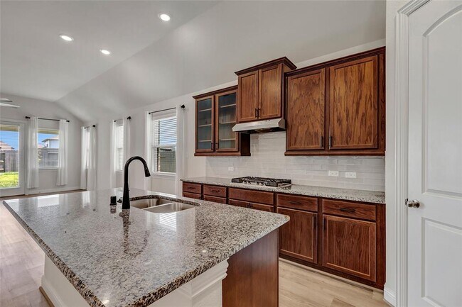 Building Photo - 15342 Majestic Knight Dr