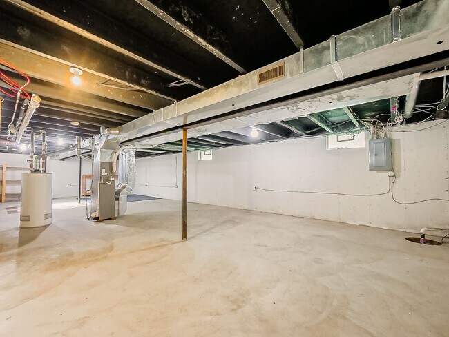 Building Photo - 49 Oakhill St