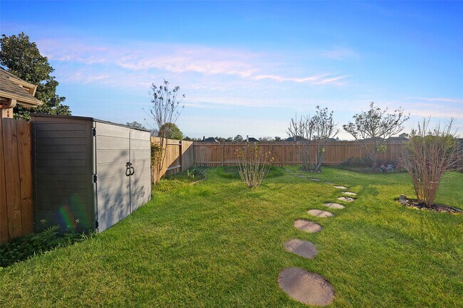 Building Photo - 4426 Greenwood Trace Ln