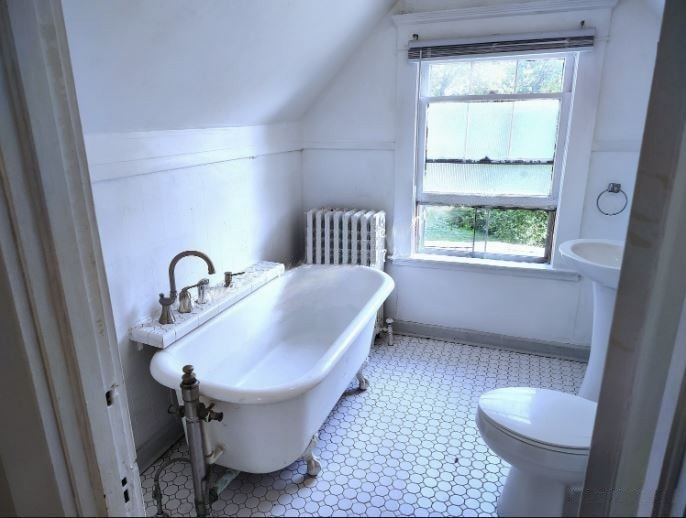 Building Photo - 1004 Butler Ave