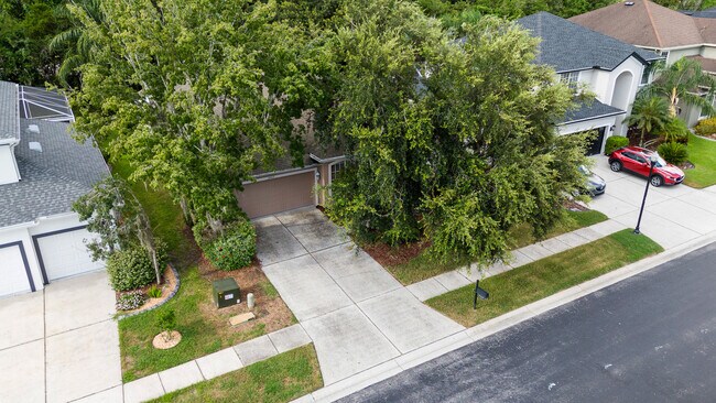Building Photo - 27417 Silver Thatch Dr