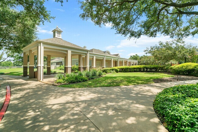Building Photo - 6418 Parkriver Crossing