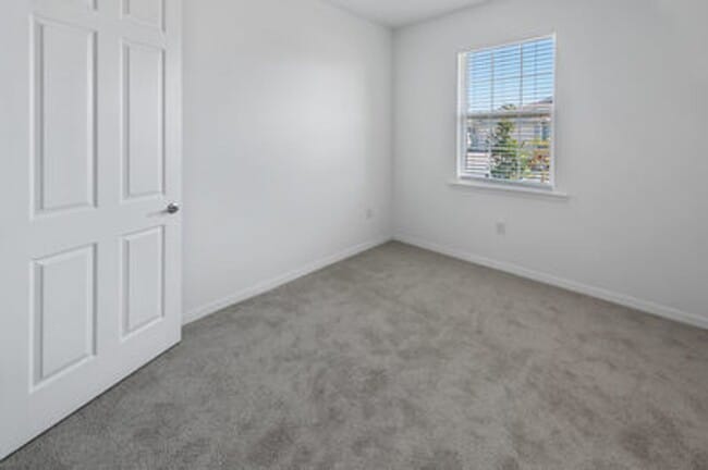Building Photo - ANNUAL RENTAL AVAILABLE FOR ASAP MOVE-IN!!