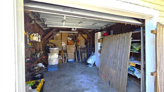 Building Photo - 1614 Drew St