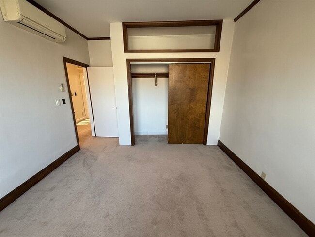 Building Photo - 7 Wallingford Rd