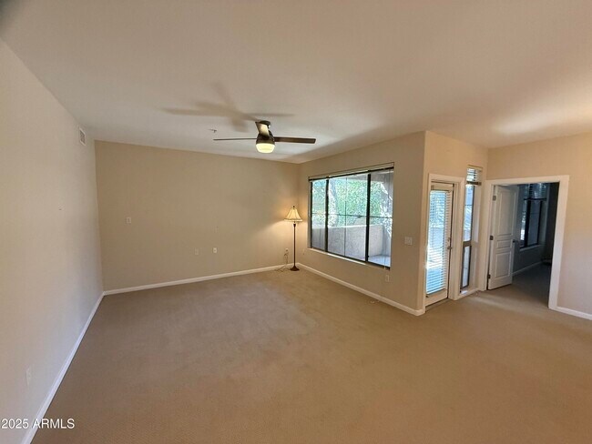 Building Photo - 11680 E Sahuaro Dr